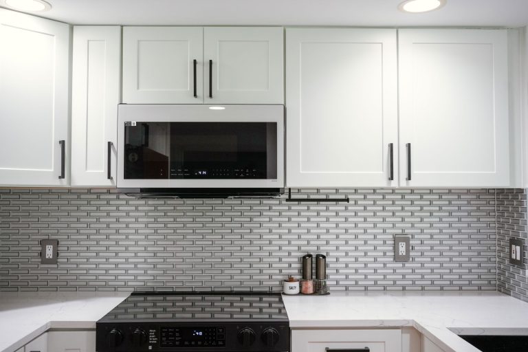 dove white rta shaker cabinets marble countertop