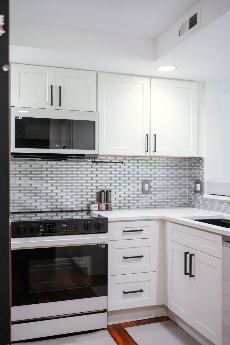 dove white rta shaker kitchen cabinets corner view