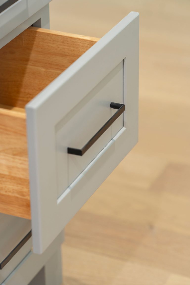 shaker cabinet drawer pull handle