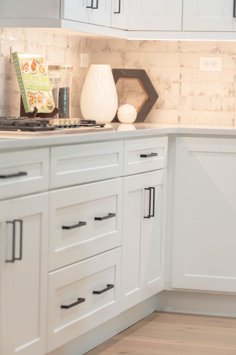 shaker cabinets white modern kitchen